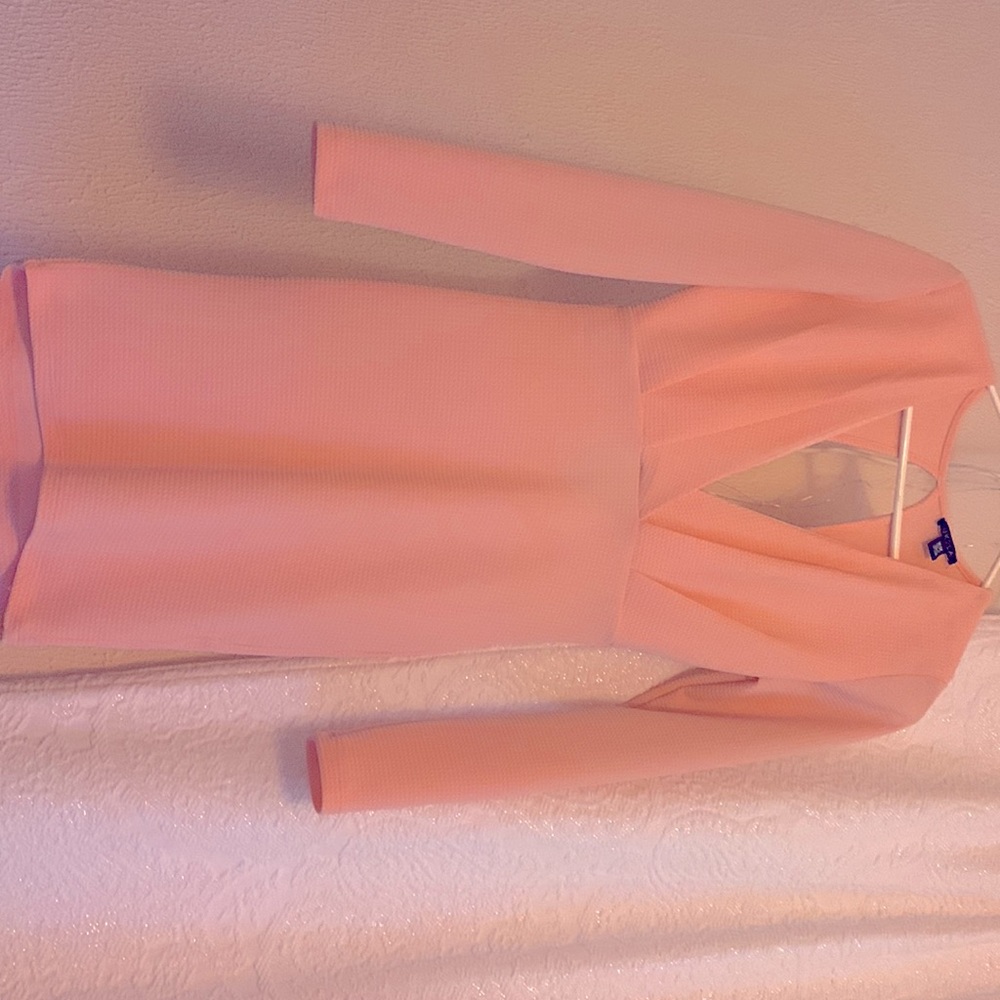 NWOT LIGHT CORAL SEXY PARTY DRESS SIZE M